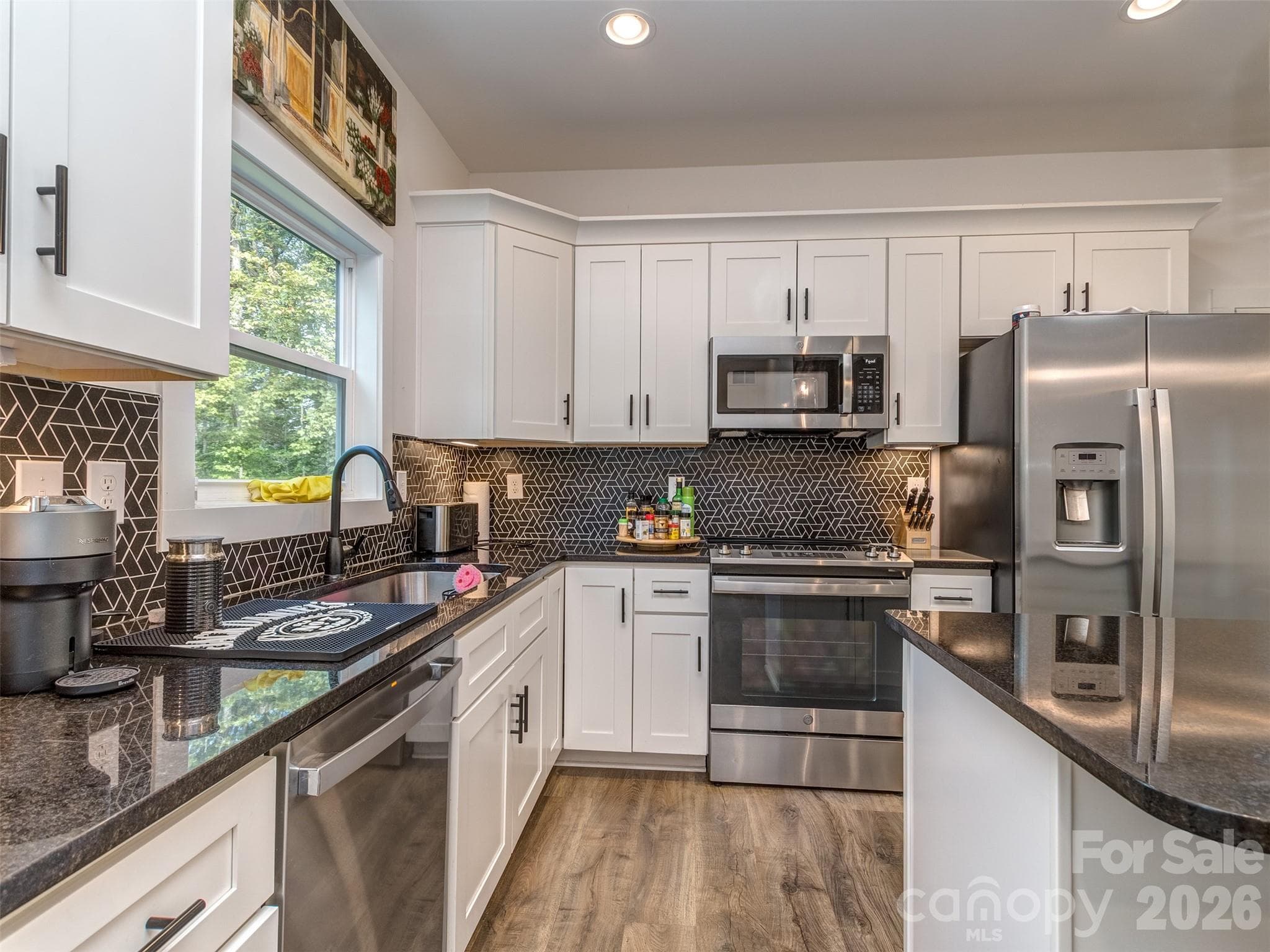 Single Family Residence at 294 Bluegill Lane, Statesville, photo 8 of 25