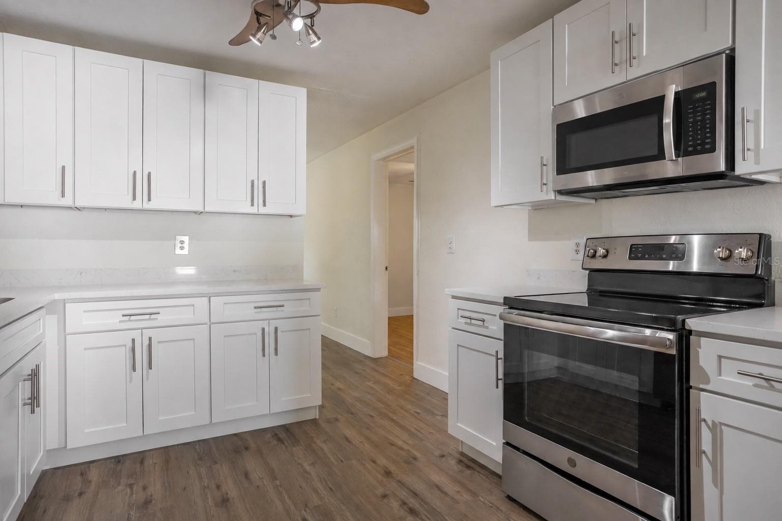 Single Family Residence at 7205 51ST AVE N, ST PETERSBURG, photo 4 of 14