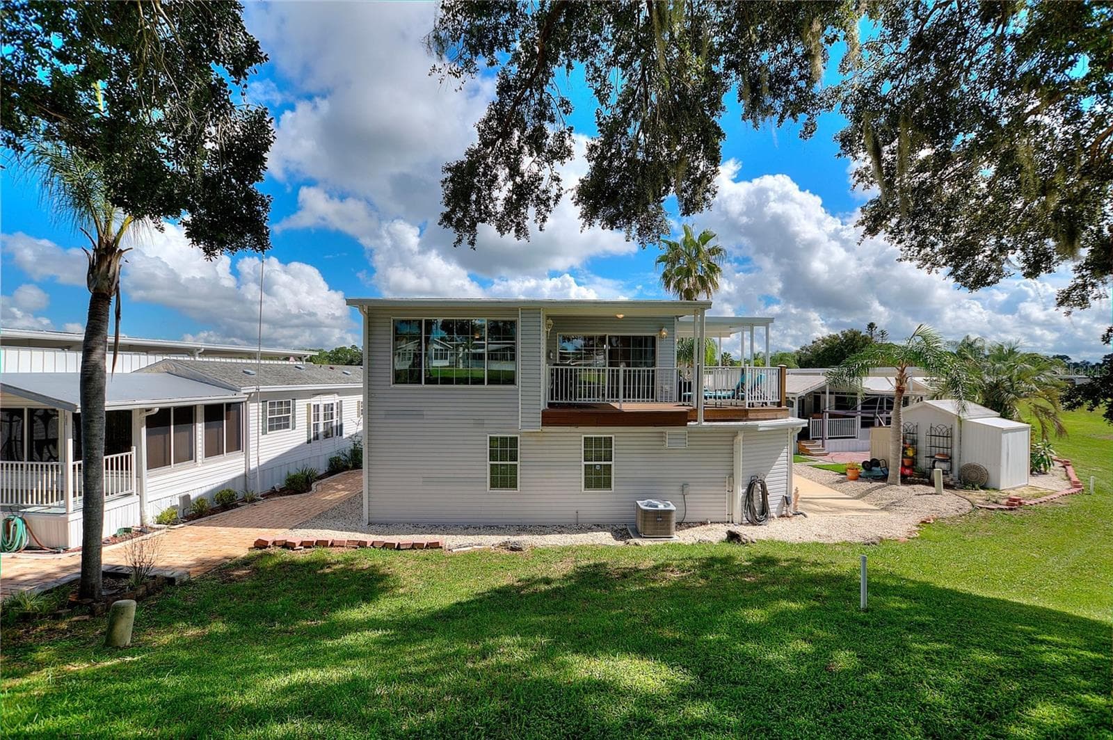 613 PAR PINES BLVD