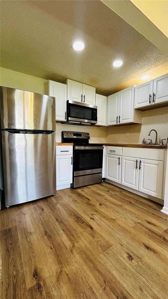 Single Family Residence at 1510 SE 35TH AVE, GAINESVILLE, photo 5 of 15