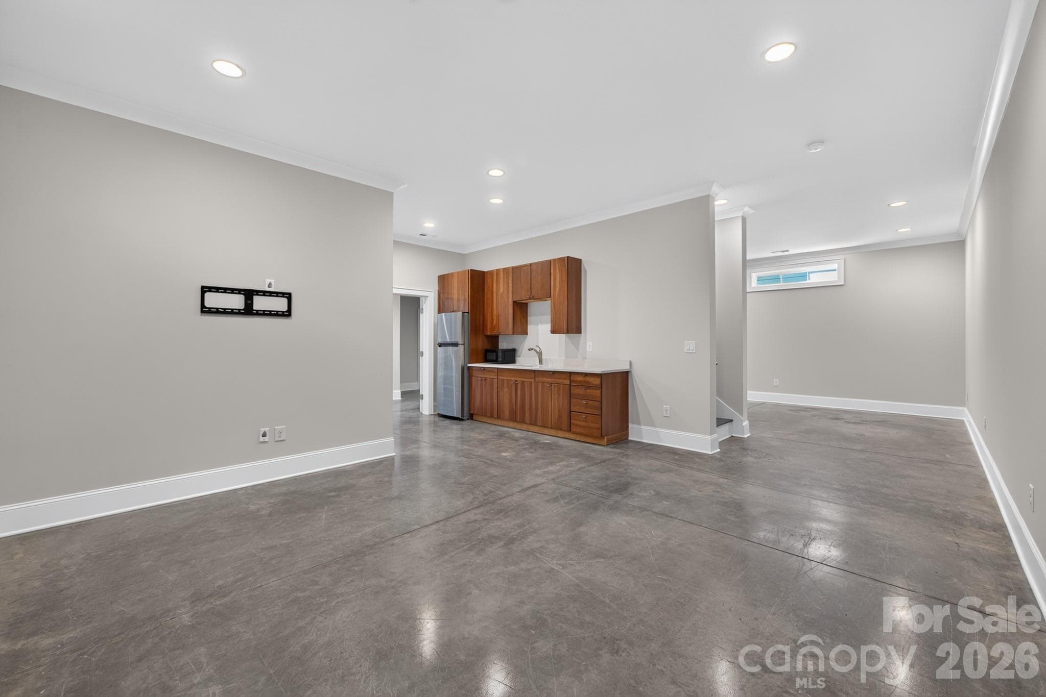 Spacious Family/Great Room in the Basement has Direct Access to Kitchenette - 416 W Park Avenue, Charlotte