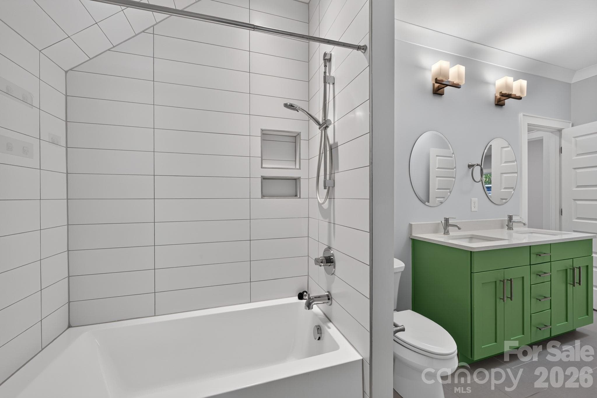 Large Bathroom Upstairs w/ Dual Vanity - 416 W Park Avenue, Charlotte