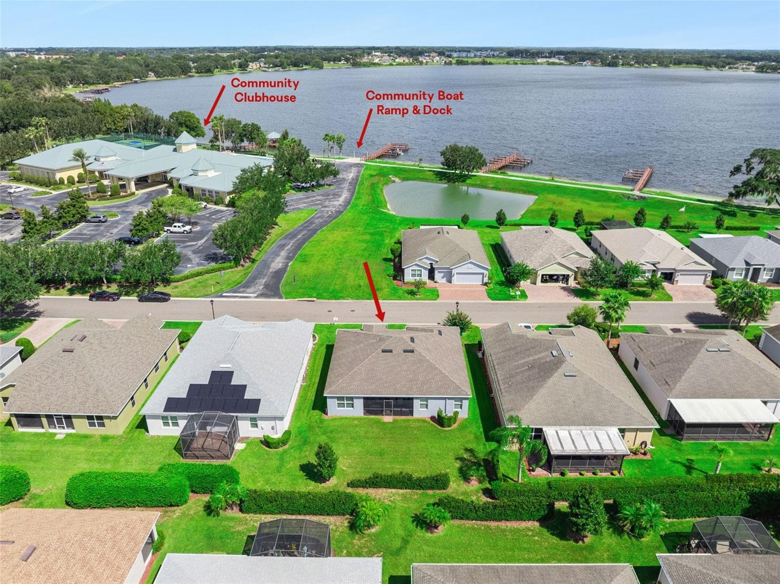Steps away from the Community Clubhouse & Boat Ramp - 4075 BEDFORD AVE, WINTER HAVEN