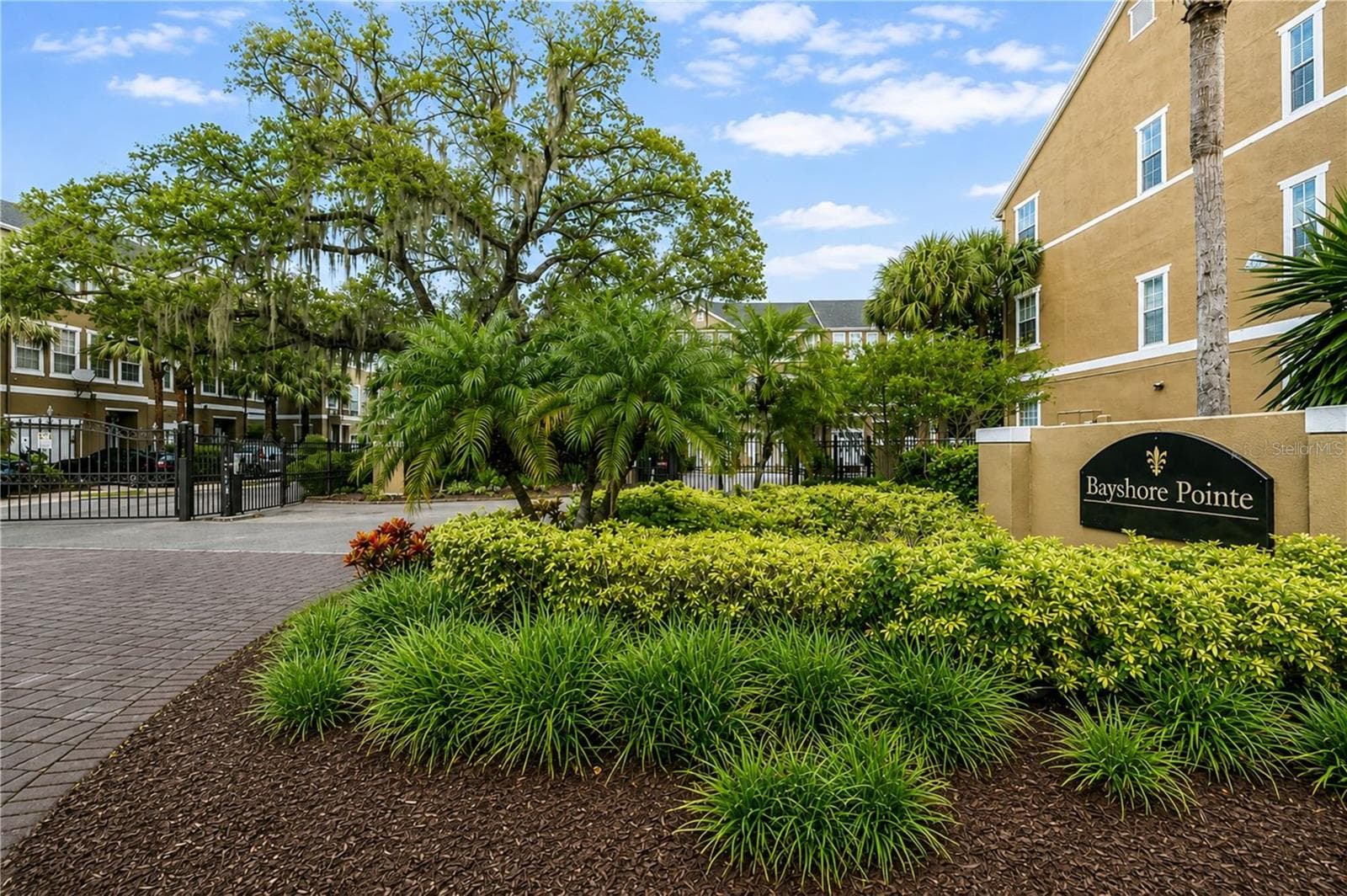 Townhouse at 3018 BAYSHORE POINTE DR, TAMPA, photo 45 of 57