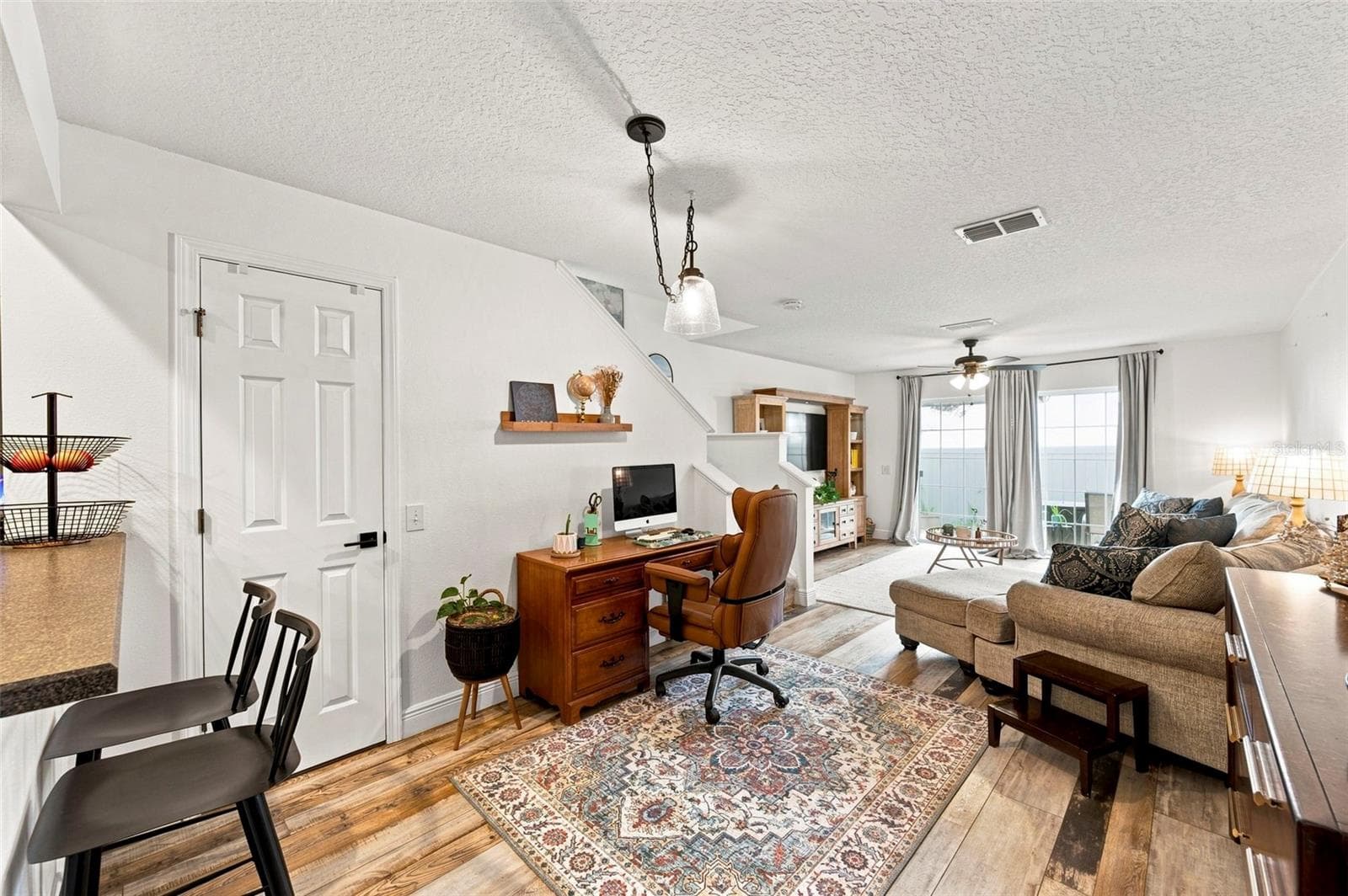 Townhouse at 2011 SEA FRONT CT, CLEARWATER, photo 13 of 58