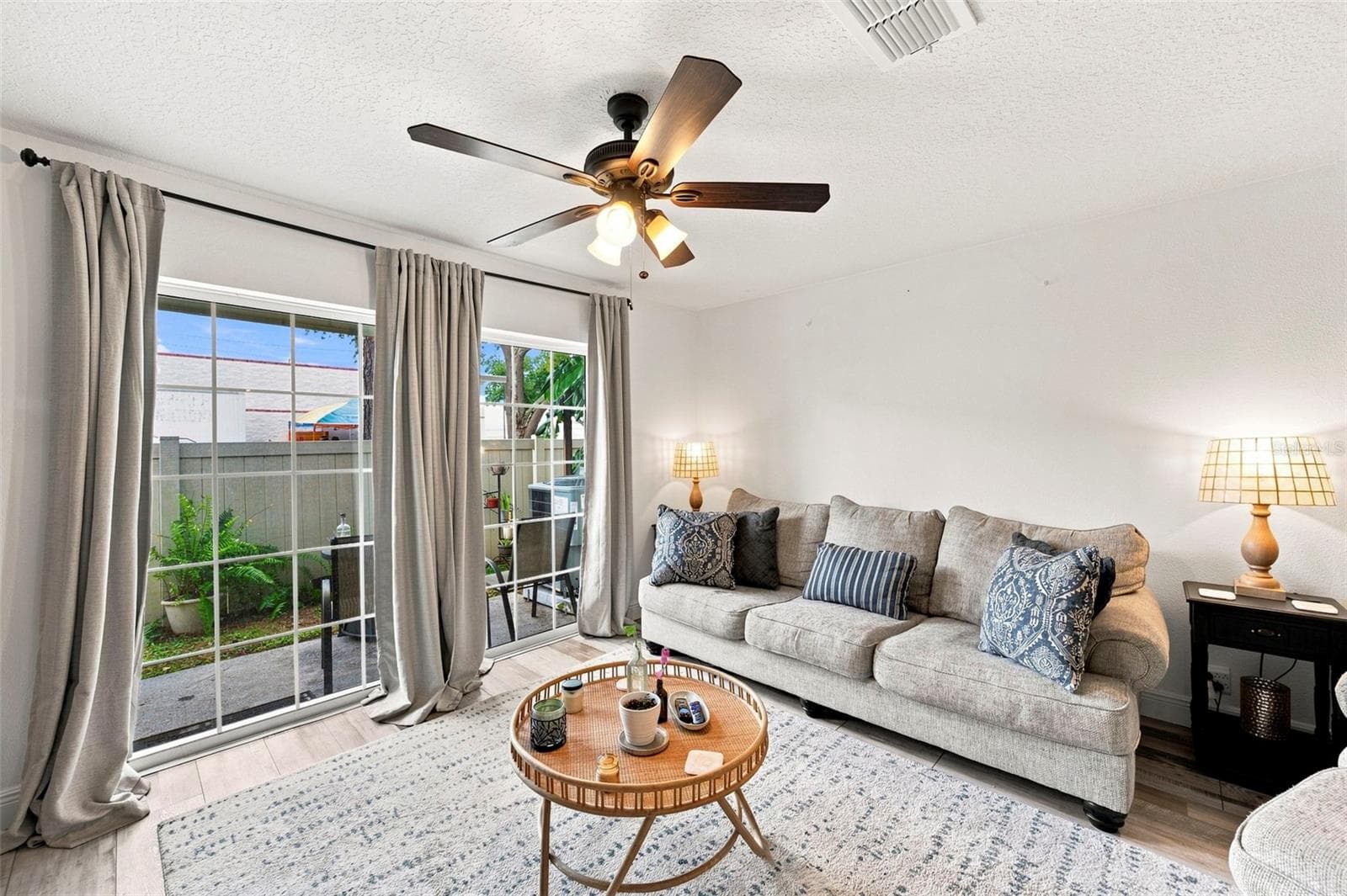 Townhouse at 2011 SEA FRONT CT, CLEARWATER, photo 18 of 58