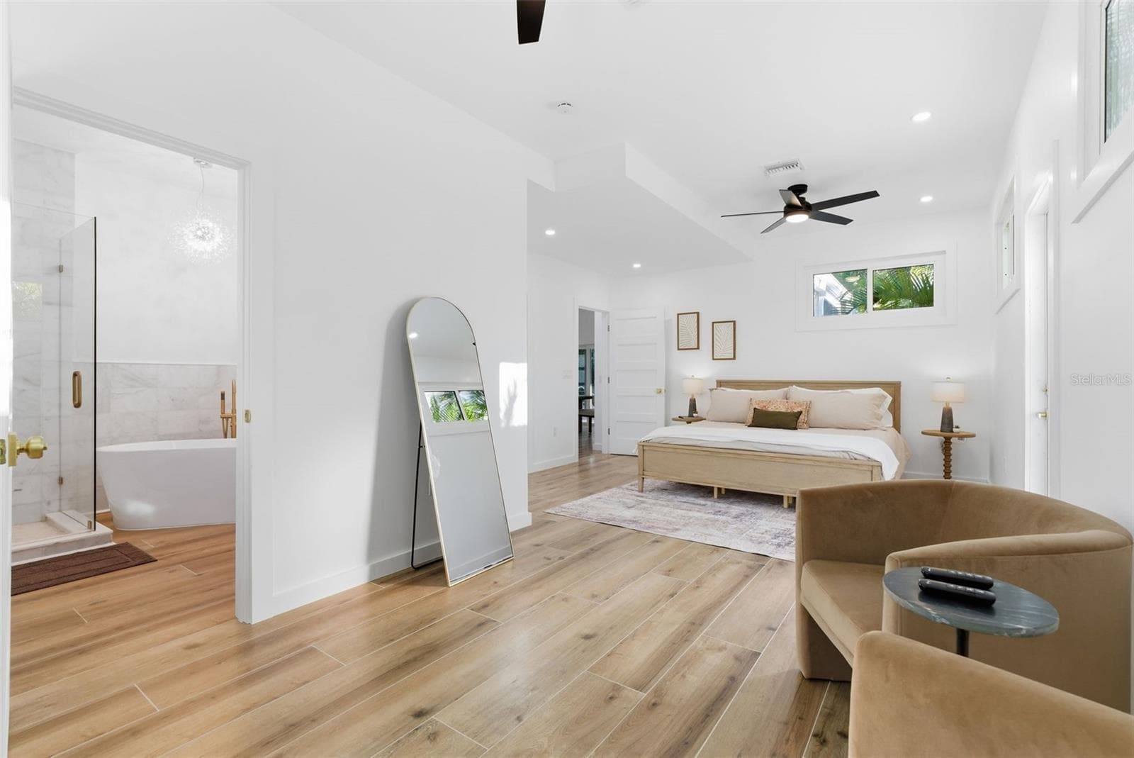 Single Family Residence at 4879 COMMONWEALTH DR, SARASOTA, photo 20 of 37