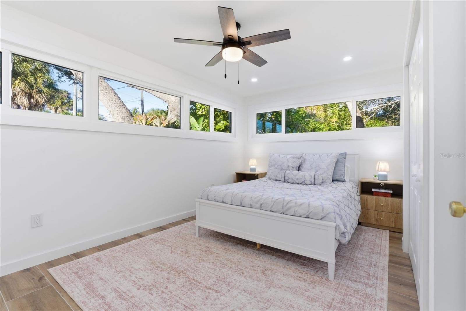 Single Family Residence at 4879 COMMONWEALTH DR, SARASOTA, photo 24 of 37