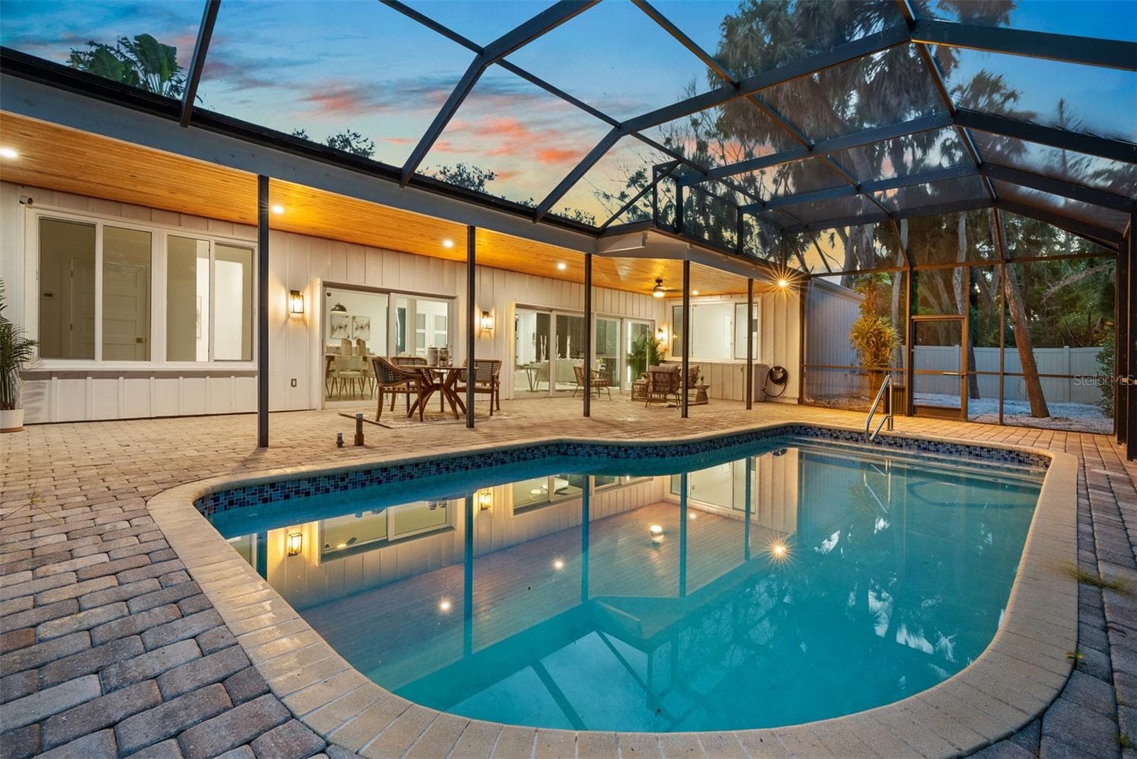 Single Family Residence at 4879 COMMONWEALTH DR, SARASOTA, photo 32 of 37
