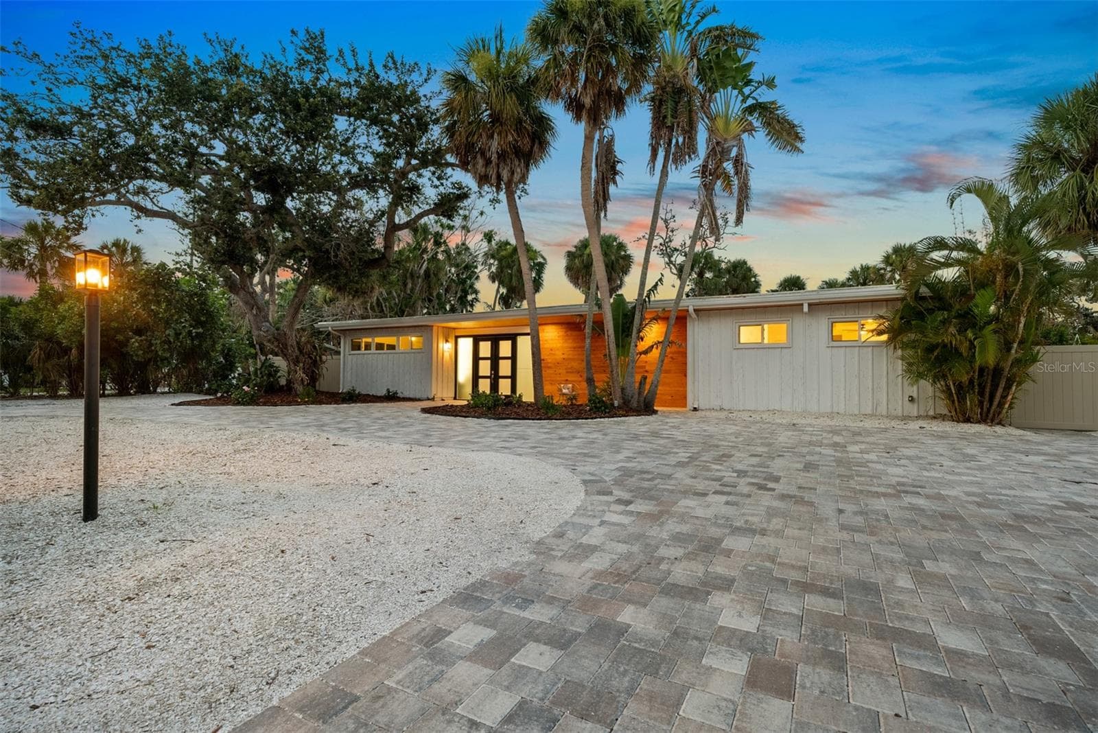 Single Family Residence at 4879 COMMONWEALTH DR, SARASOTA, photo 34 of 37