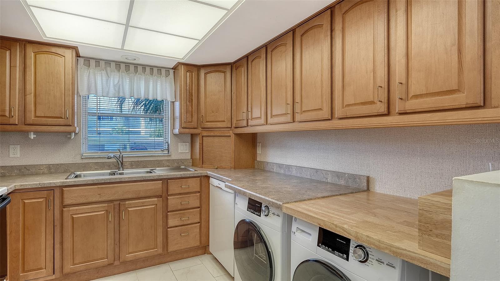 Condominium at 4868 INDEPENDENCE DR, BRADENTON, photo 17 of 72