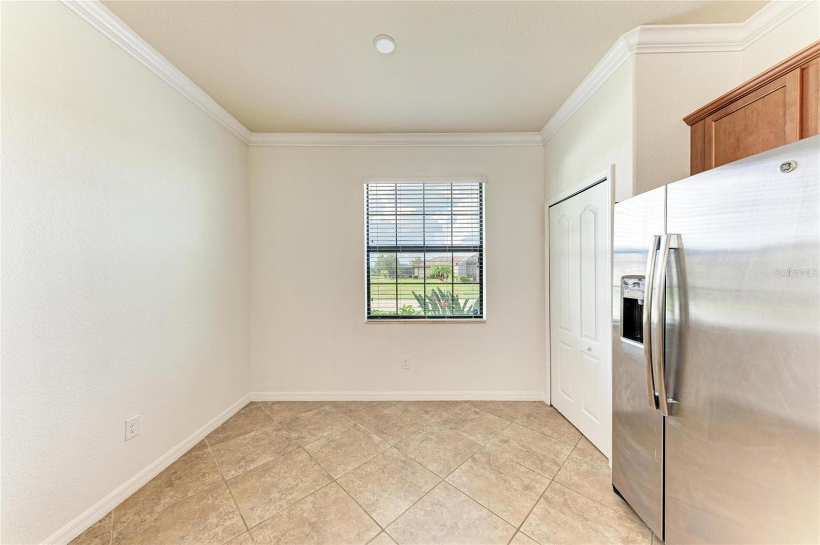 Single Family Residence at 12685 CANAVESE LN, VENICE, photo 18 of 45
