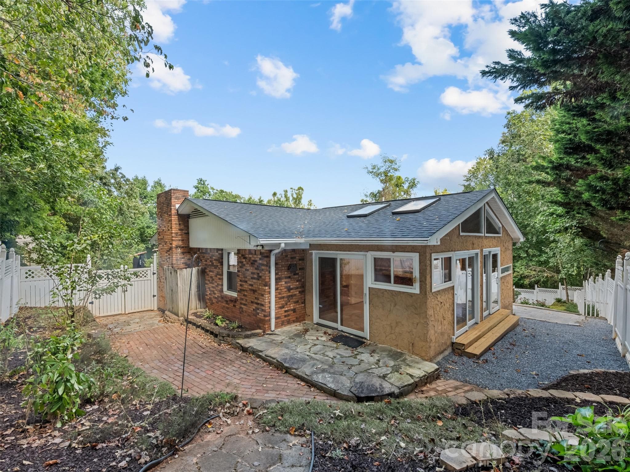 Single Family Residence at 11 Crestwood Lane, Candler, photo 6 of 40
