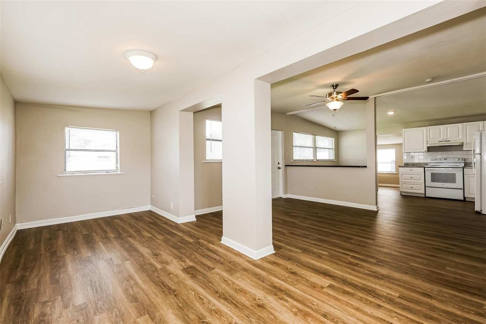 Single Family Residence at 1311 WARRINGTON WAY, TAMPA, photo 8 of 16