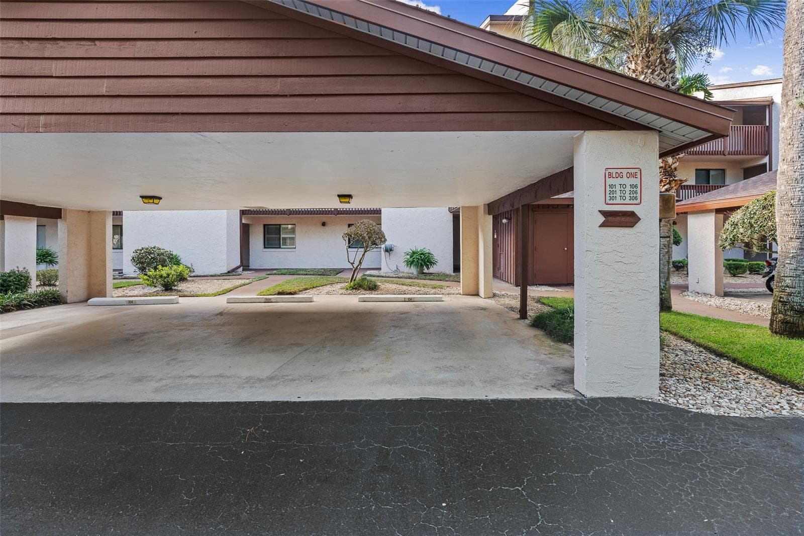 Condominium at 275 INDIGO DR #1040, DAYTONA BEACH, photo 22 of 29