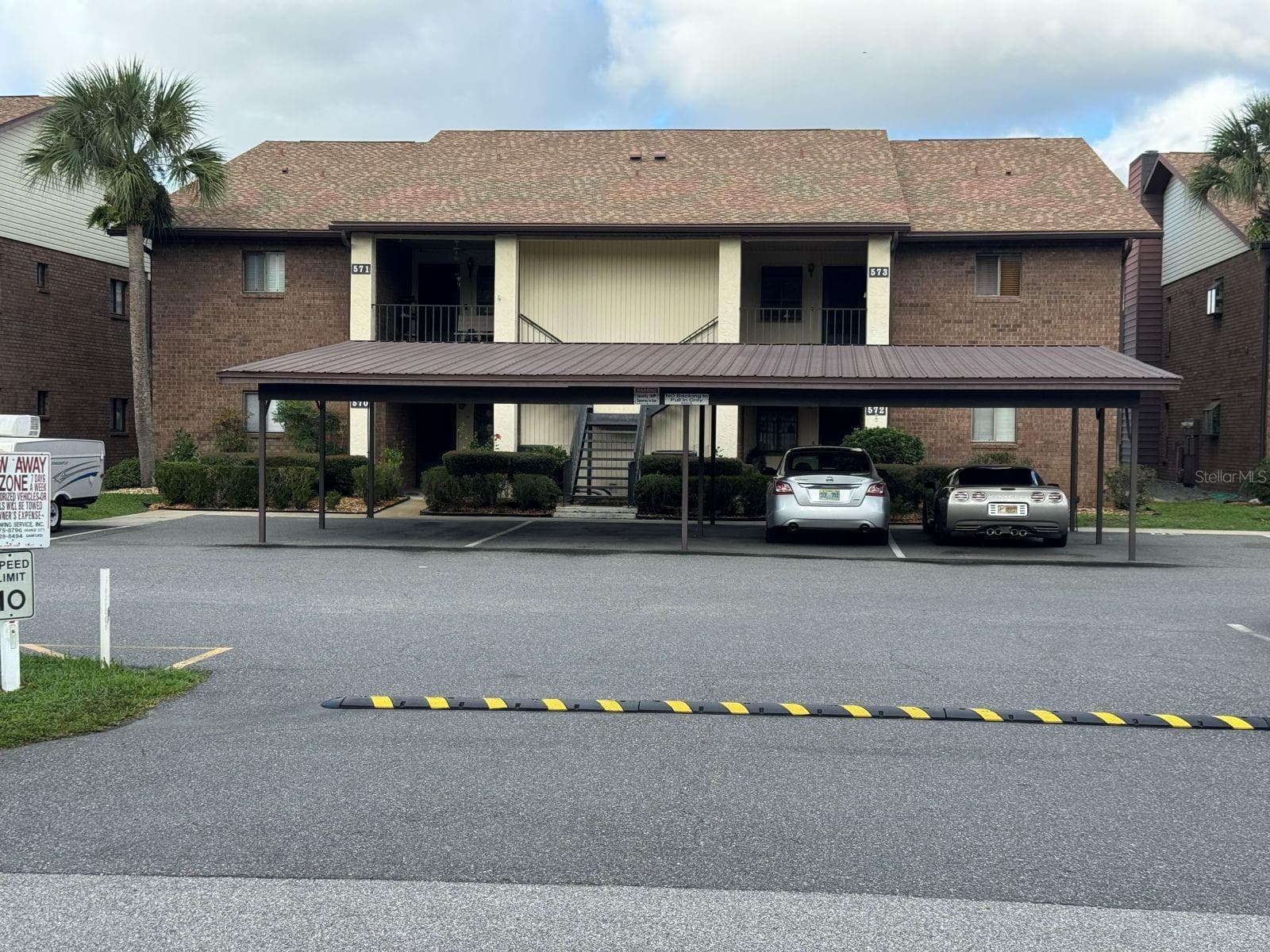 Condominium at 573 BELLTOWER AVE #573, DELTONA, photo 2 of 32