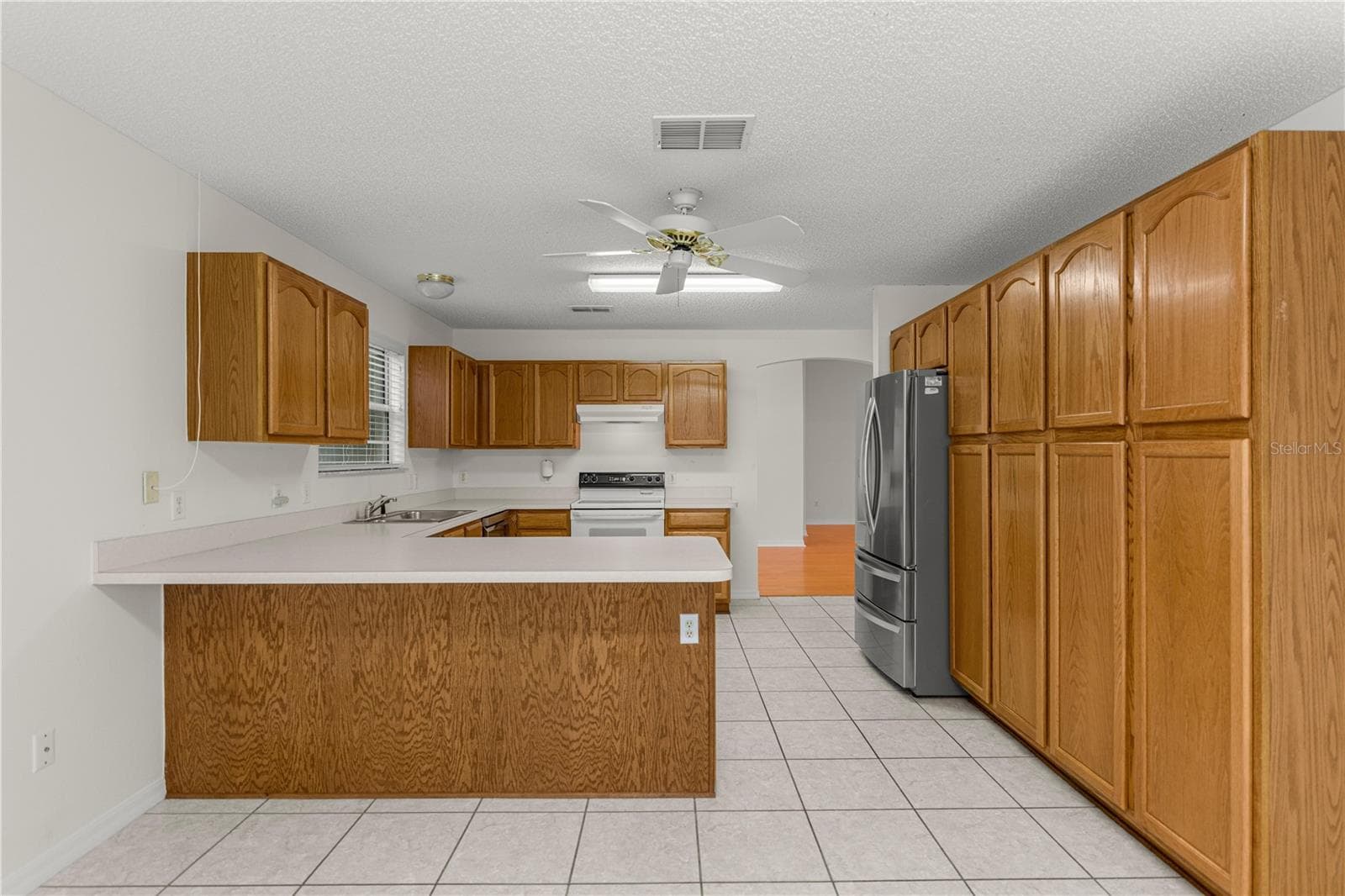 Single Family Residence at 1232 CABELLA CIR, THE VILLAGES, photo 16 of 44