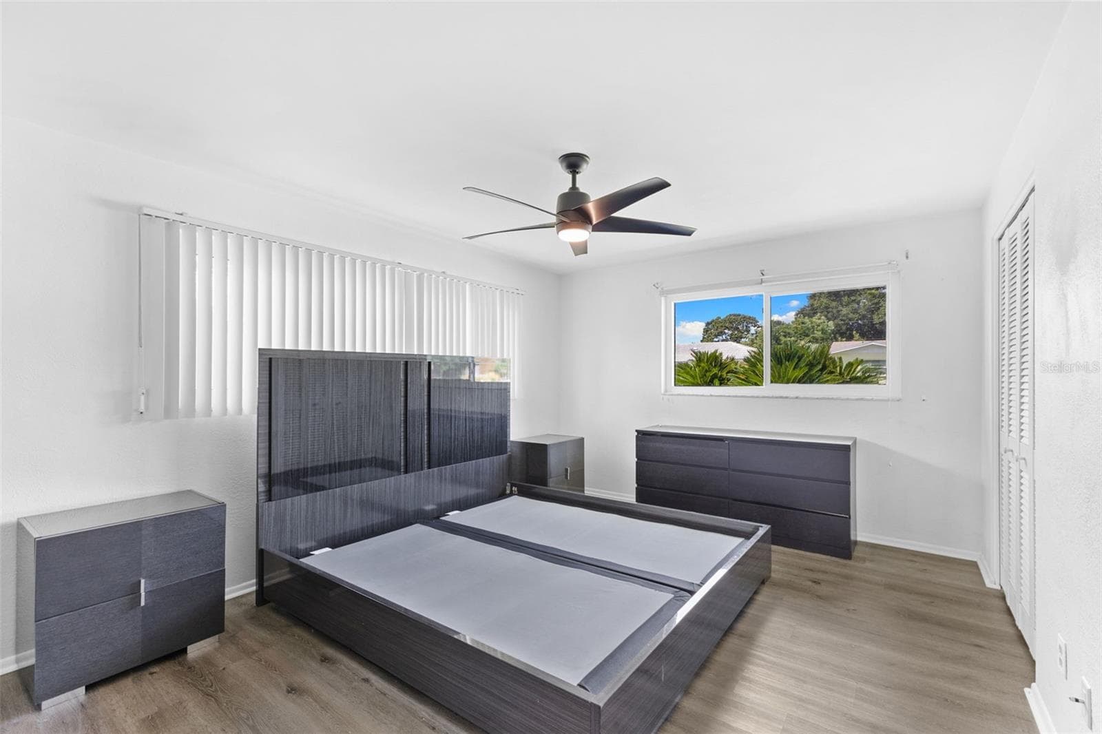 Single Family Residence at 1283 EDENVILLE AVE, CLEARWATER, photo 11 of 38