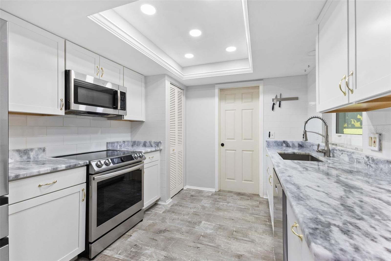 Single Family Residence at 1283 EDENVILLE AVE, CLEARWATER, photo 20 of 38