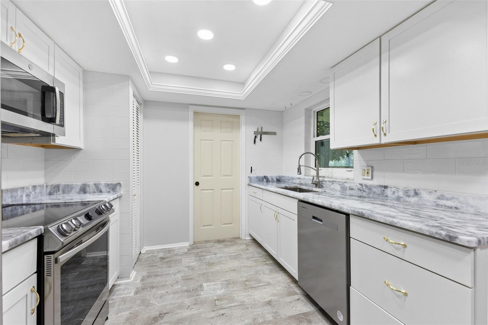 Single Family Residence at 1283 EDENVILLE AVE, CLEARWATER, photo 25 of 38