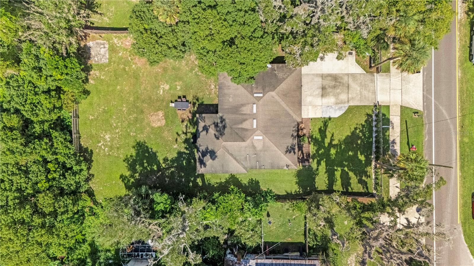 Single Family Residence at 3348 GRAND AVE, DELAND, photo 36 of 37