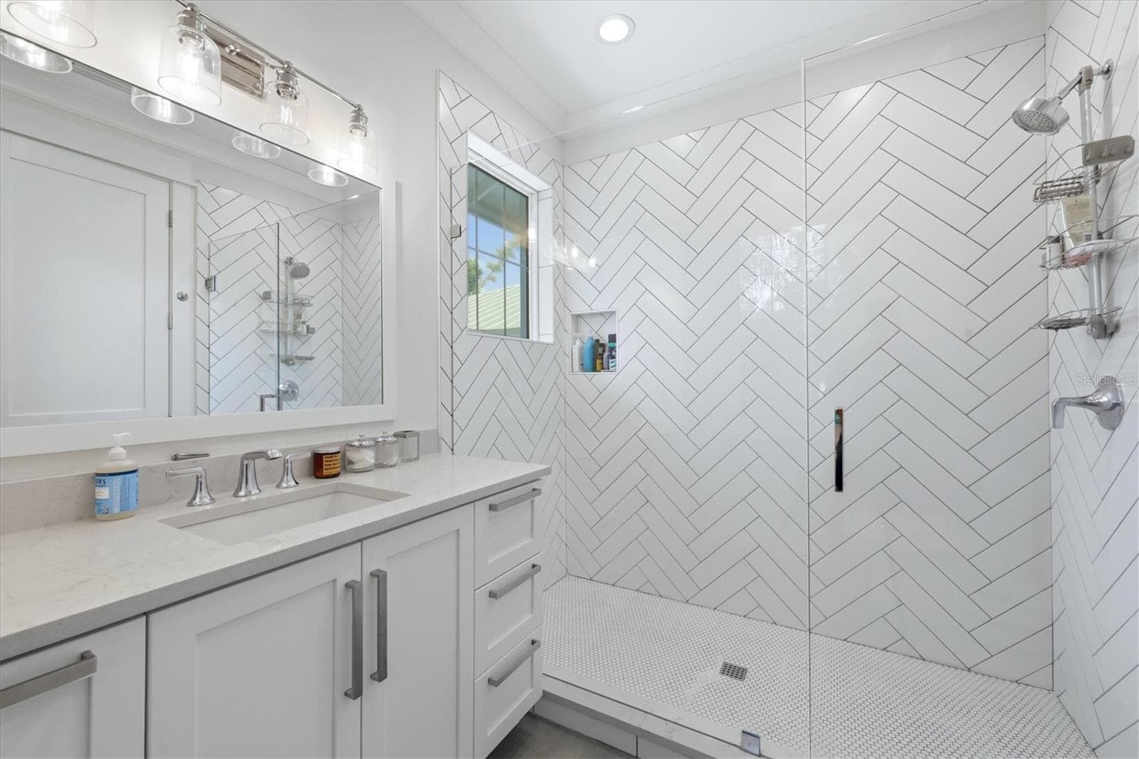 Single Family Residence at 3913 ROBERTS POINT RD, SARASOTA, photo 12 of 24