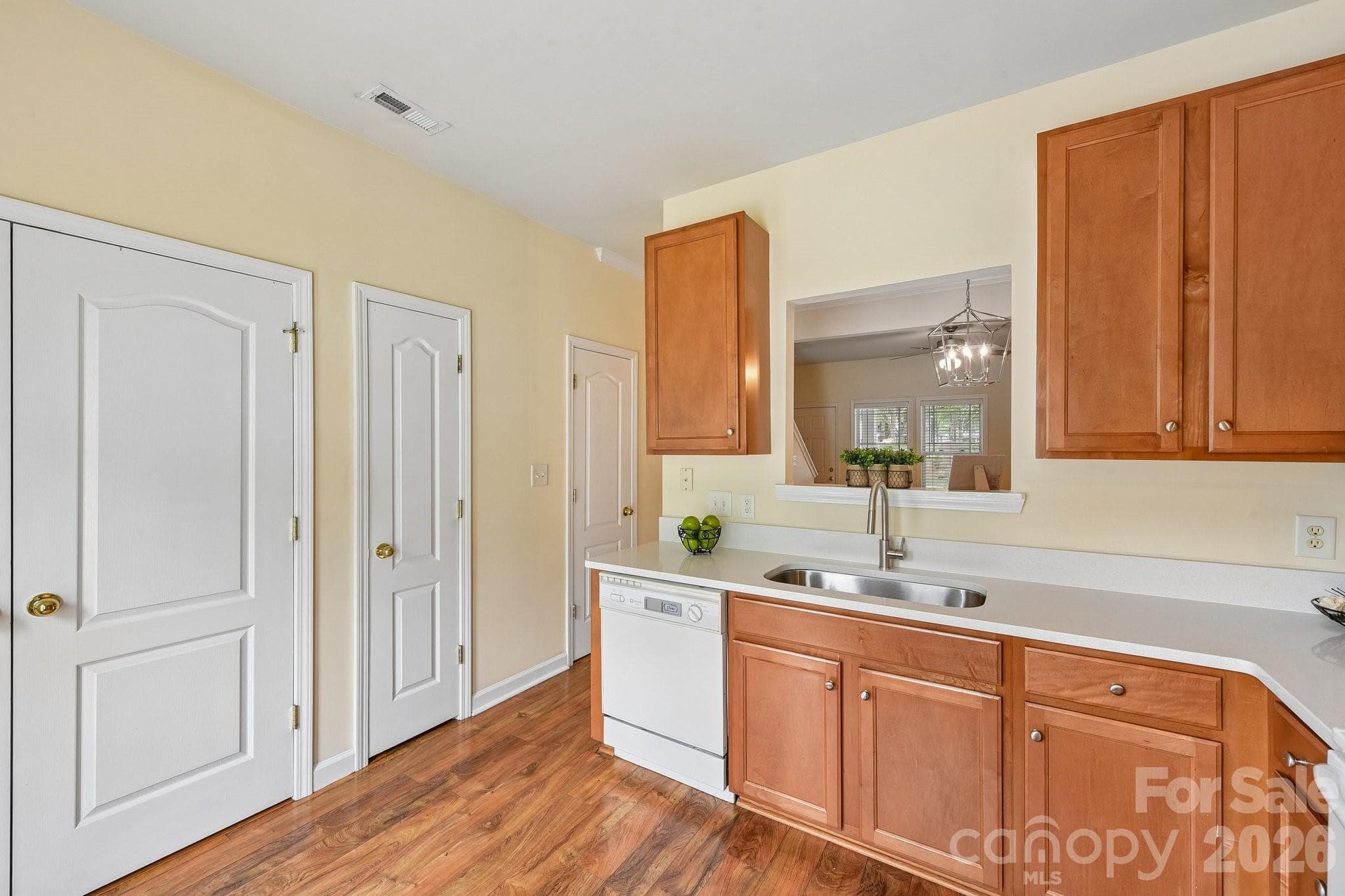New Faucet - 12414 Stone Garden Drive, Huntersville