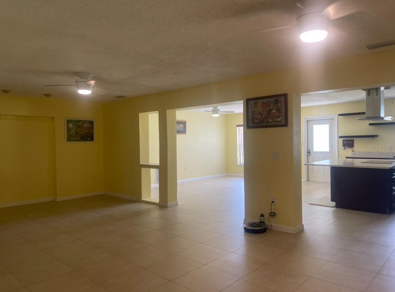 Single Family Residence at 331 SHORE DR E, OLDSMAR, photo 8 of 14