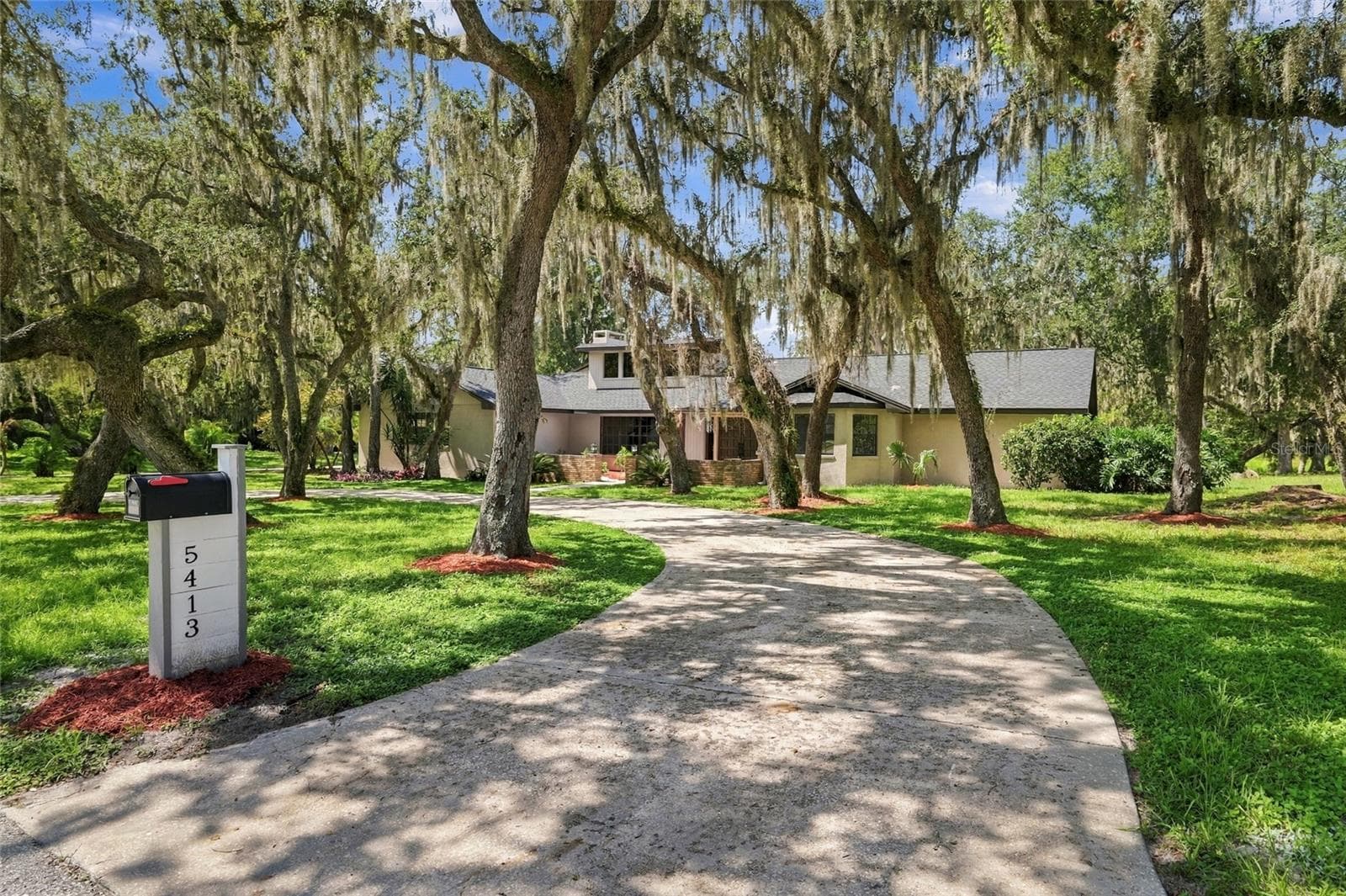 Single Family Residence at 5413 BERNADETTE DR, ZEPHYRHILLS, photo 4 of 55