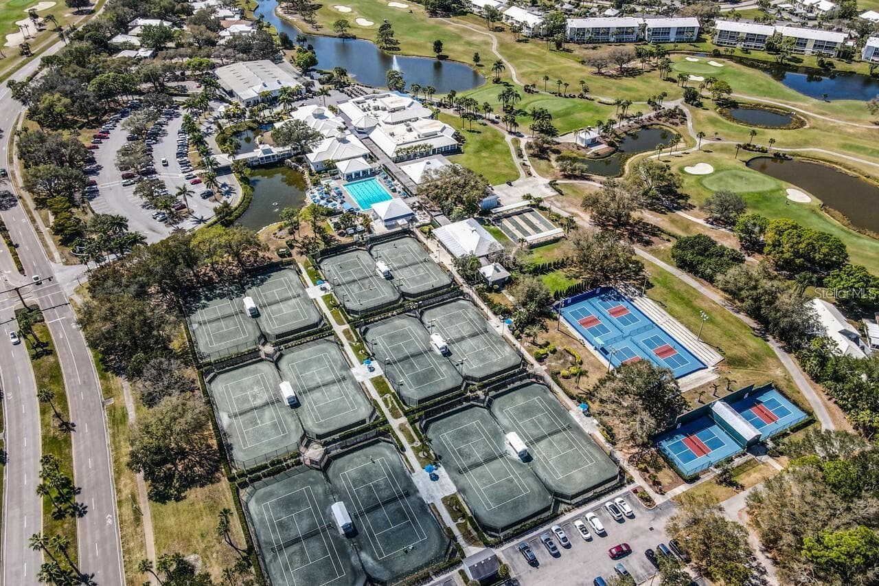 Plantation Golf & Country Club - 805 HARRINGTON LAKE DR N #76, VENICE