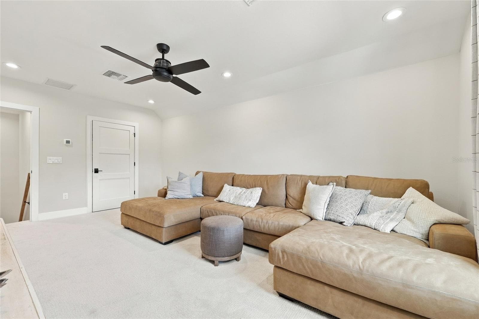 Single Family Residence at 15210 E OAKLAND AVE, WINTER GARDEN, photo 40 of 49