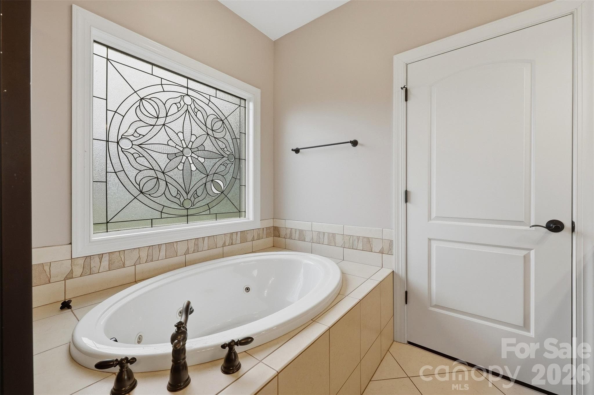 Primary bath main - 1163 Willow Creek Drive, Newton