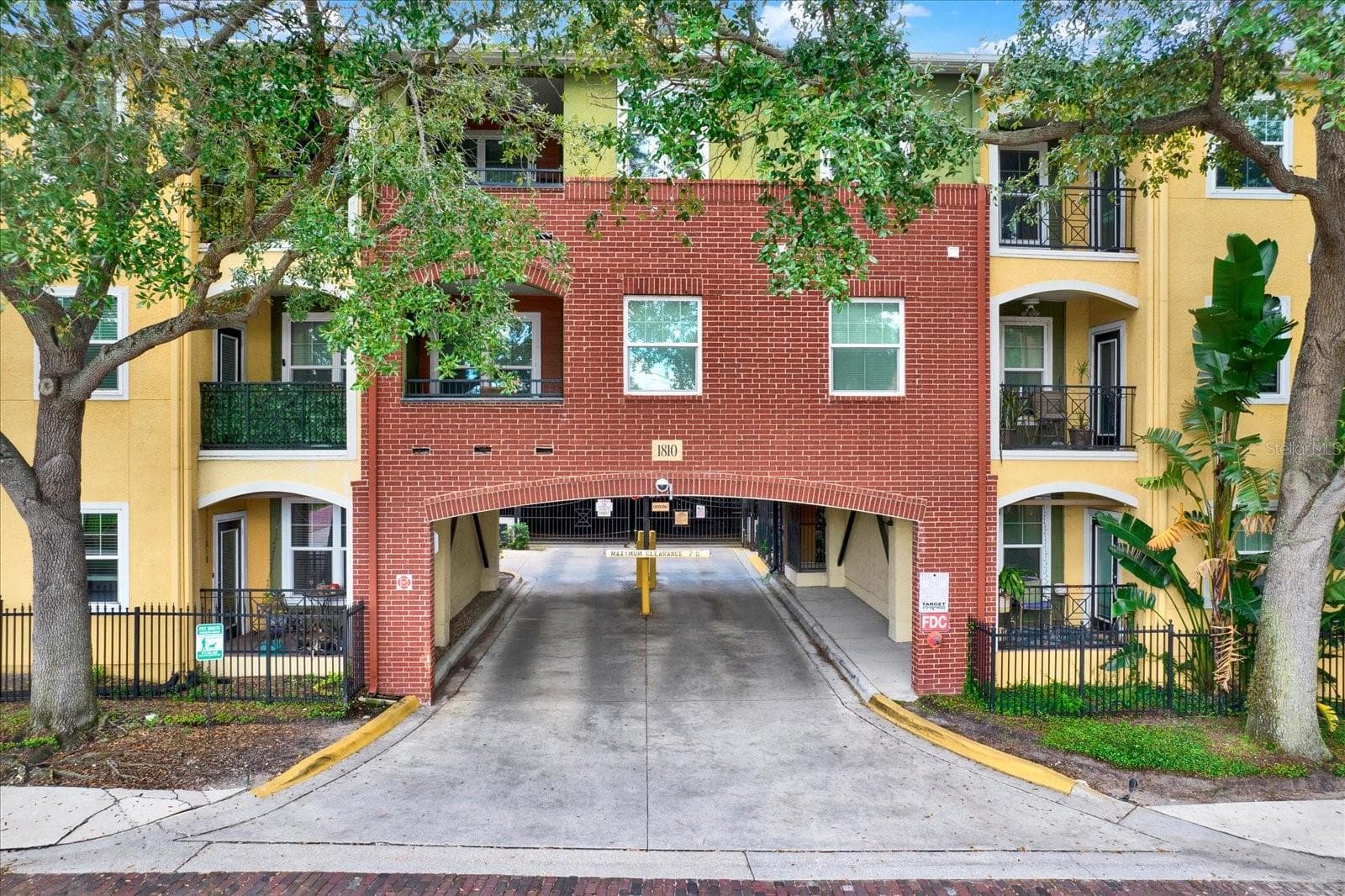 Condominium at 1810 E PALM AVE #5222, TAMPA, photo 27 of 39