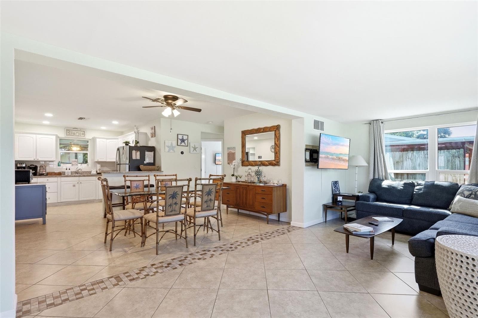 Great room - 159 LAURIE DR, ORMOND BEACH
