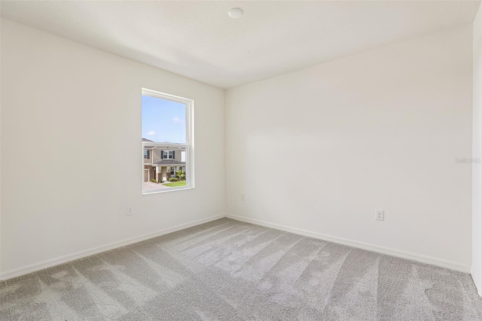 Townhouse at 683 MEADOWS EDGE PL, LAKE WALES, photo 11 of 16