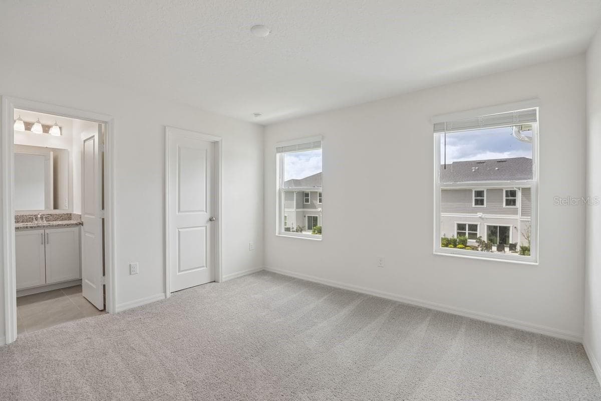 Townhouse at 631 MEADOWS EDGE PL, LAKE WALES, photo 9 of 17