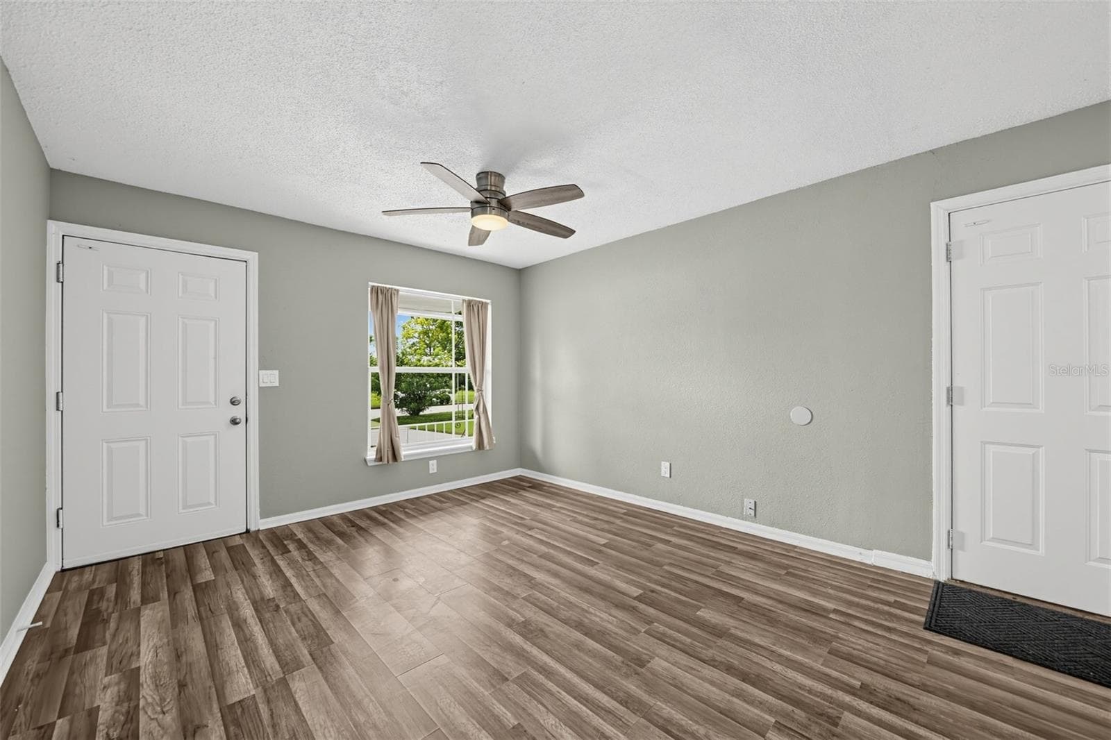 Single Family Residence at 4169 GAITHER ST, ORLANDO, photo 7 of 27