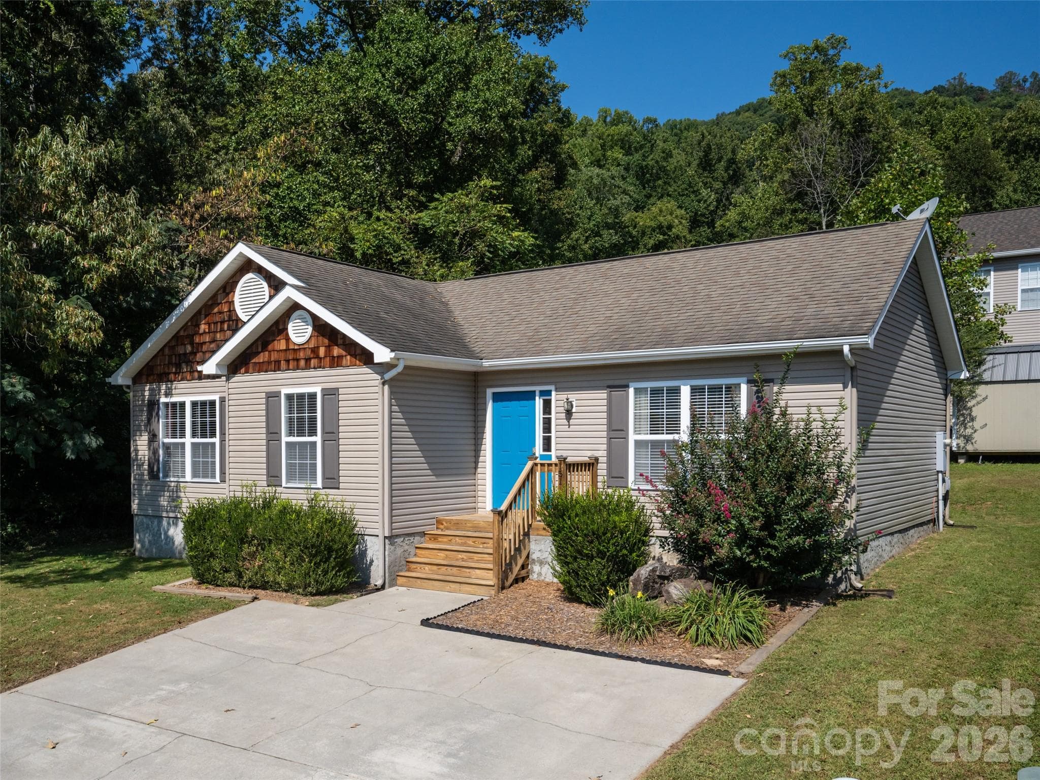 Single Family Residence at 151 W Newberry Drive, Fletcher
