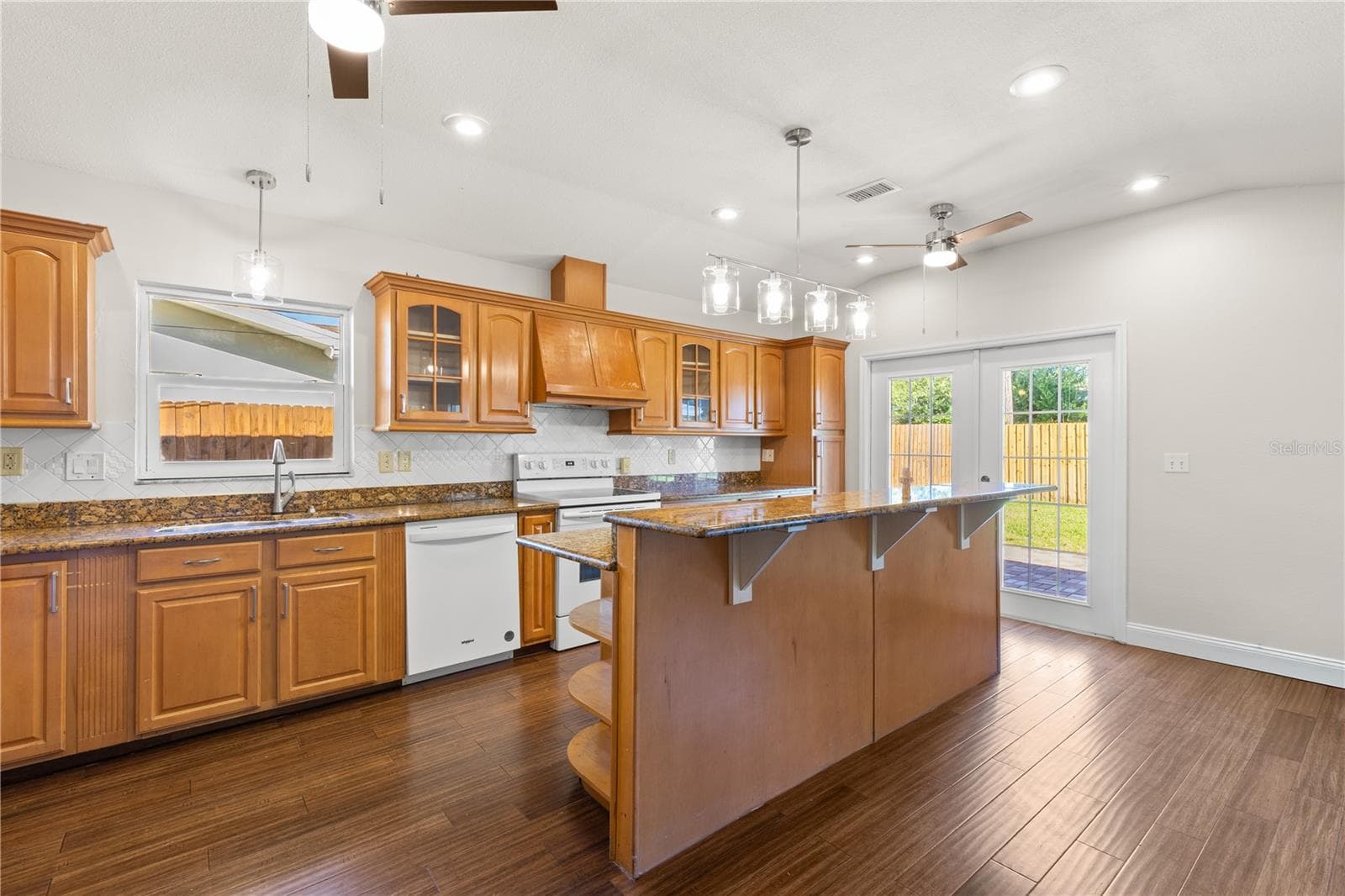 Single Family Residence at 2254 MORNINGSIDE DR, CLEARWATER, photo 16 of 49