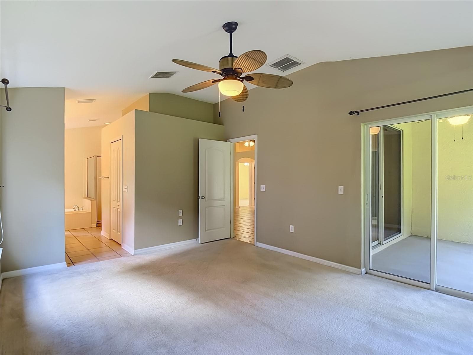Single Family Residence at 18453 CYPRESS BAY PKWY, LAND O LAKES, photo 29 of 54
