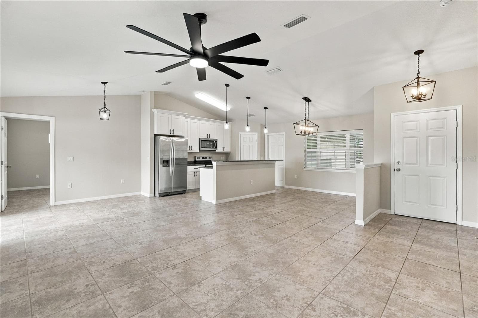 Single Family Residence at 1324 AUBURN ST, LAKELAND, photo 4 of 33