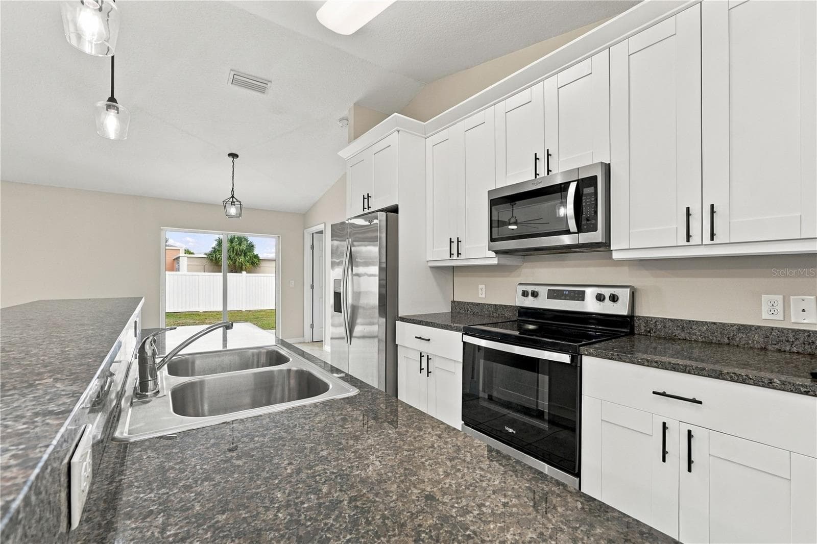 Single Family Residence at 1324 AUBURN ST, LAKELAND, photo 11 of 33