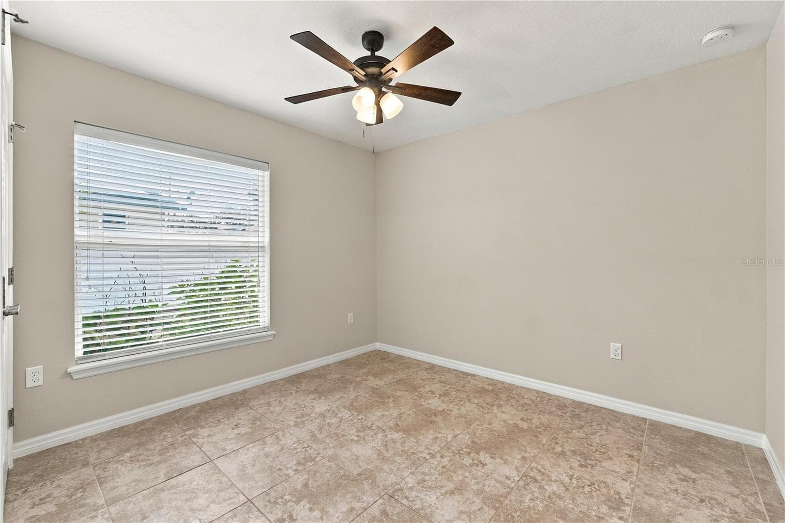 Single Family Residence at 1324 AUBURN ST, LAKELAND, photo 19 of 33