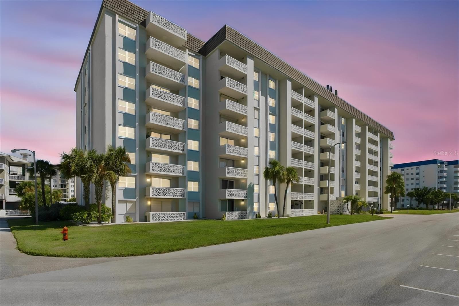 9 FORBES PL #412