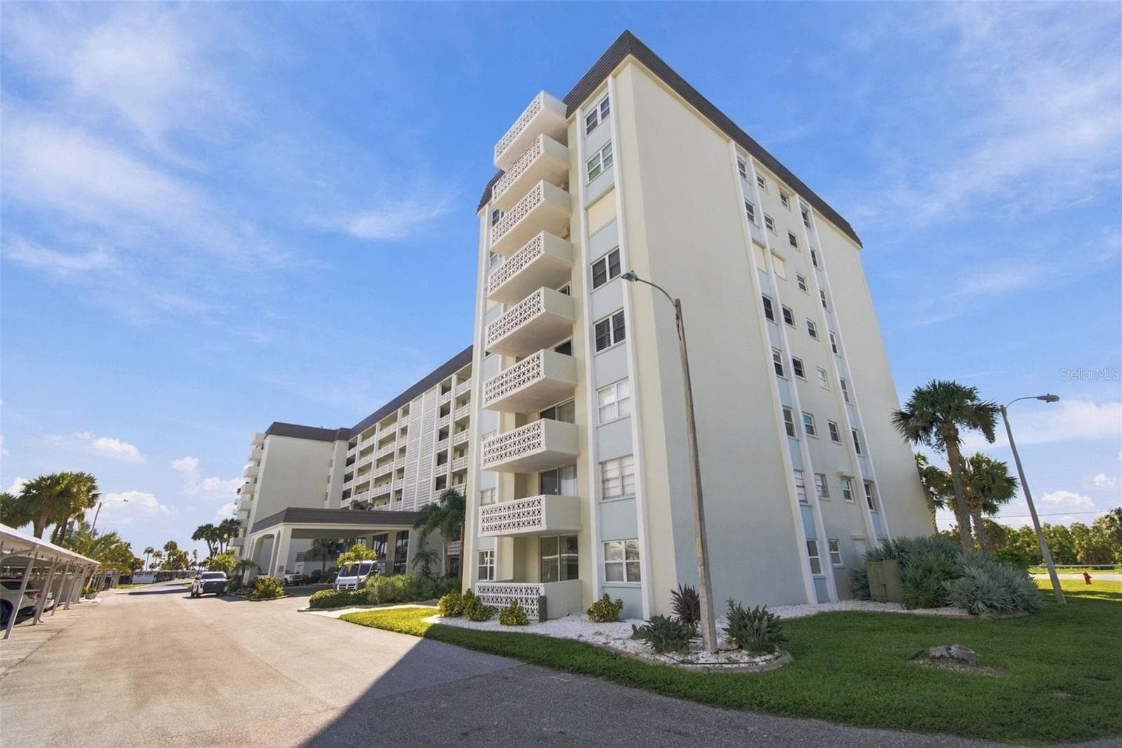 Condominium at 9 FORBES PL #412, DUNEDIN, photo 8 of 95