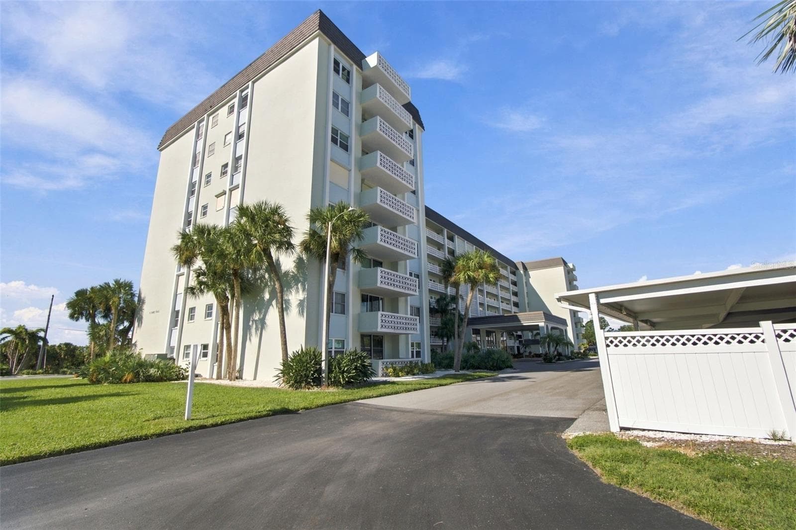 Condominium at 9 FORBES PL #412, DUNEDIN, photo 10 of 95