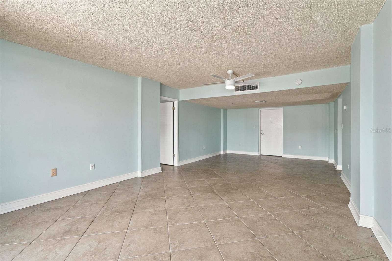 Condominium at 9 FORBES PL #412, DUNEDIN, photo 17 of 95