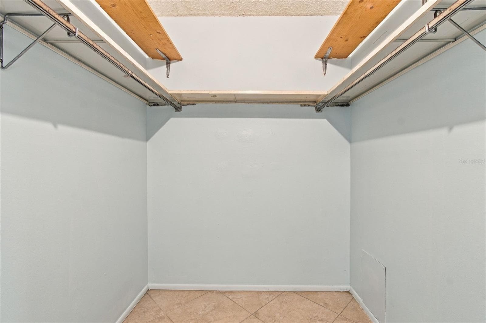 Walk-In Closet - 9 FORBES PL #412, DUNEDIN