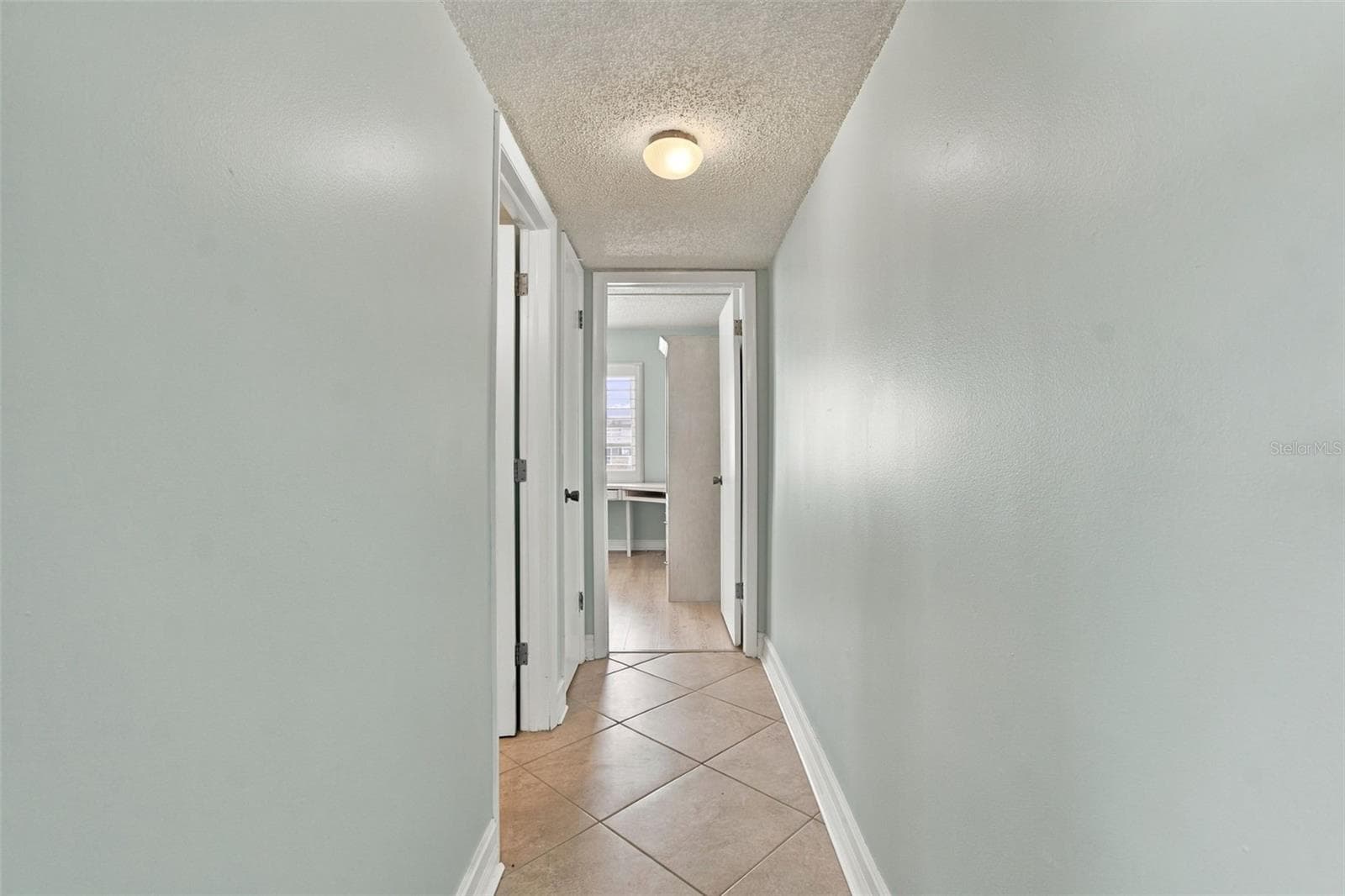 Hall to second bath and bedroom - 9 FORBES PL #412, DUNEDIN