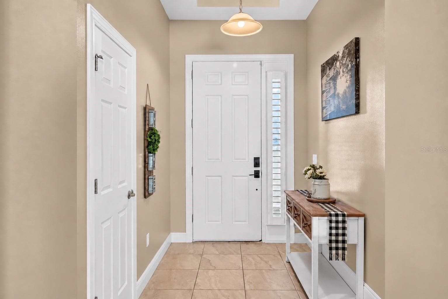 Single Family Residence at 2985 BREEZY MEADOWS DR, CLEARWATER, photo 8 of 48